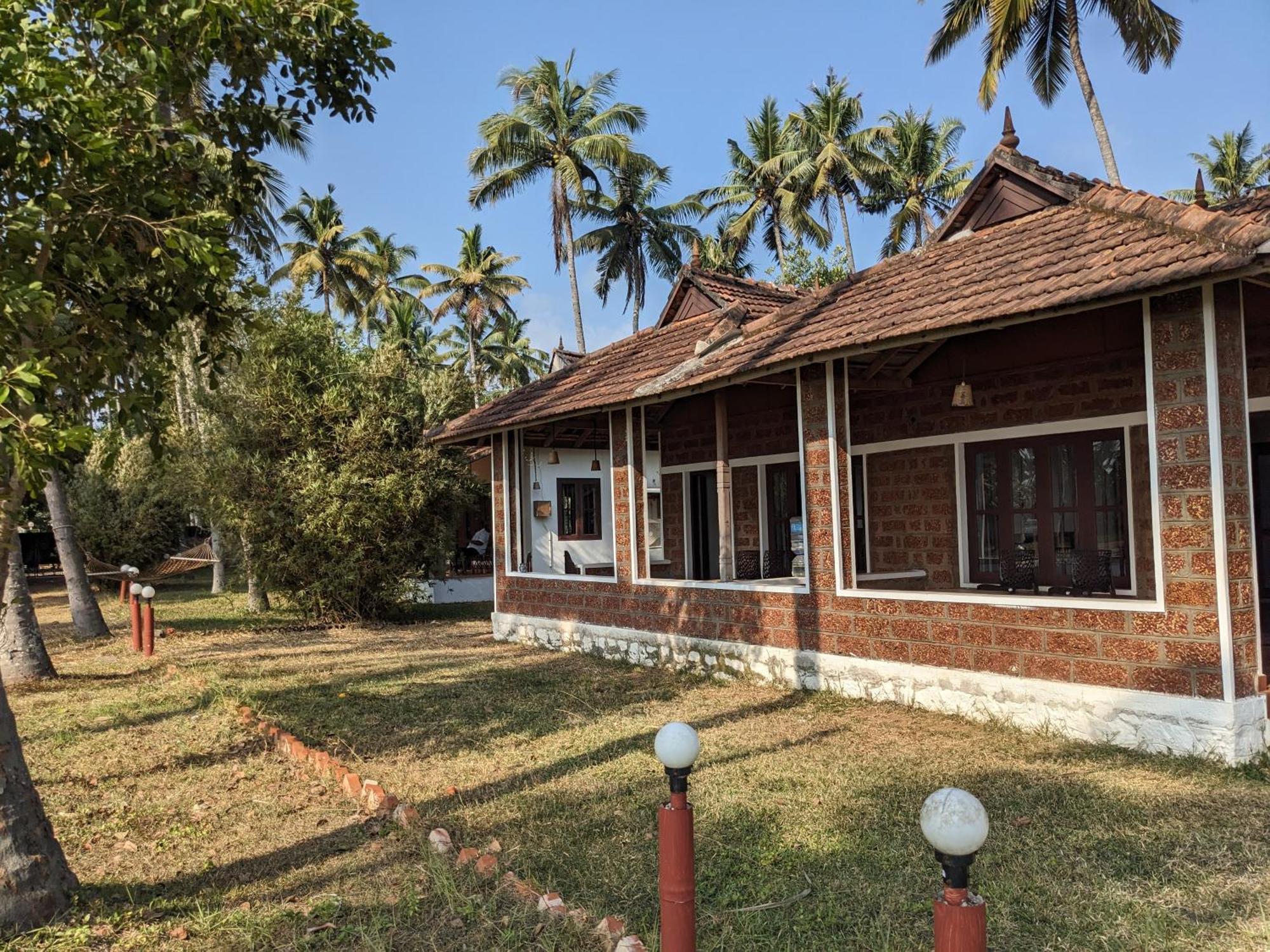 Baycliff Cottages Varkala Exterior photo