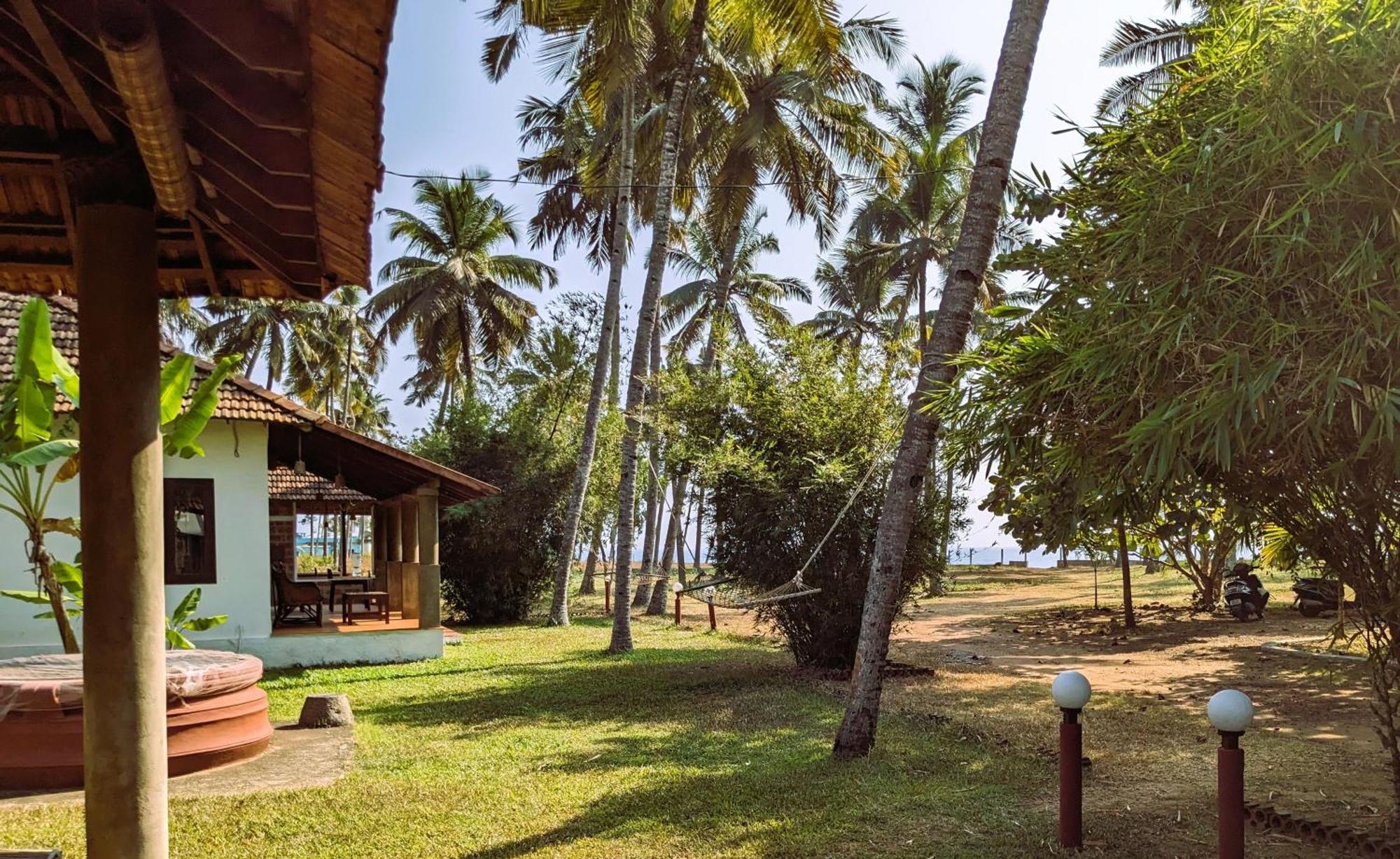 Baycliff Cottages Varkala Exterior photo